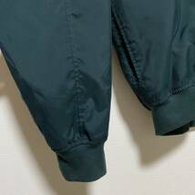 アメリカ古着　プルオーバージャケット　ポリエステル　グリーン　深緑　刺繍　【Z63】_画像6