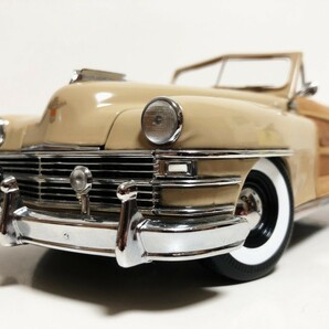 MotorCityClassics/'48 Chryslerクライスラー Town&Countyタウン&カントリー 1/18 絶版