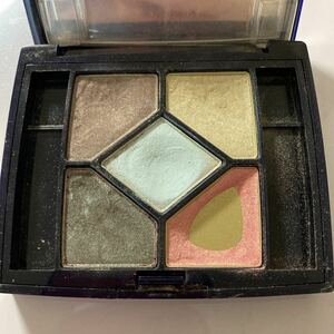  Christian Dior * thank Couleur *390* eyeshadow * I color * regular price 8470 jpy 