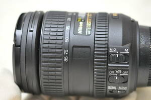 【極美品】Nikon ニコン　AF-S DX NIKKOR 16-85mm F3.5-5.6G ED VR　+　Kenko Zeta UV L41 67mm 付き　ニッコール　レンズ