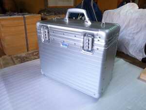  Rimowa made product number number 6261 Pilot case RIMOWA waste number goods 1999 year 12 month 27 day buy new goods complete unused guarantee card attaching limited time price cut 