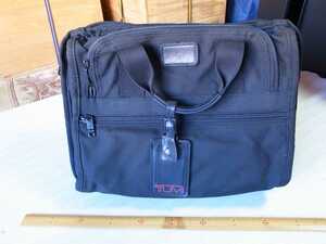 トゥミ TUMI ビジネスバッグ　ショルダーバッグ　2601D3　要修理　ジャンク　鞄は比較的に綺麗