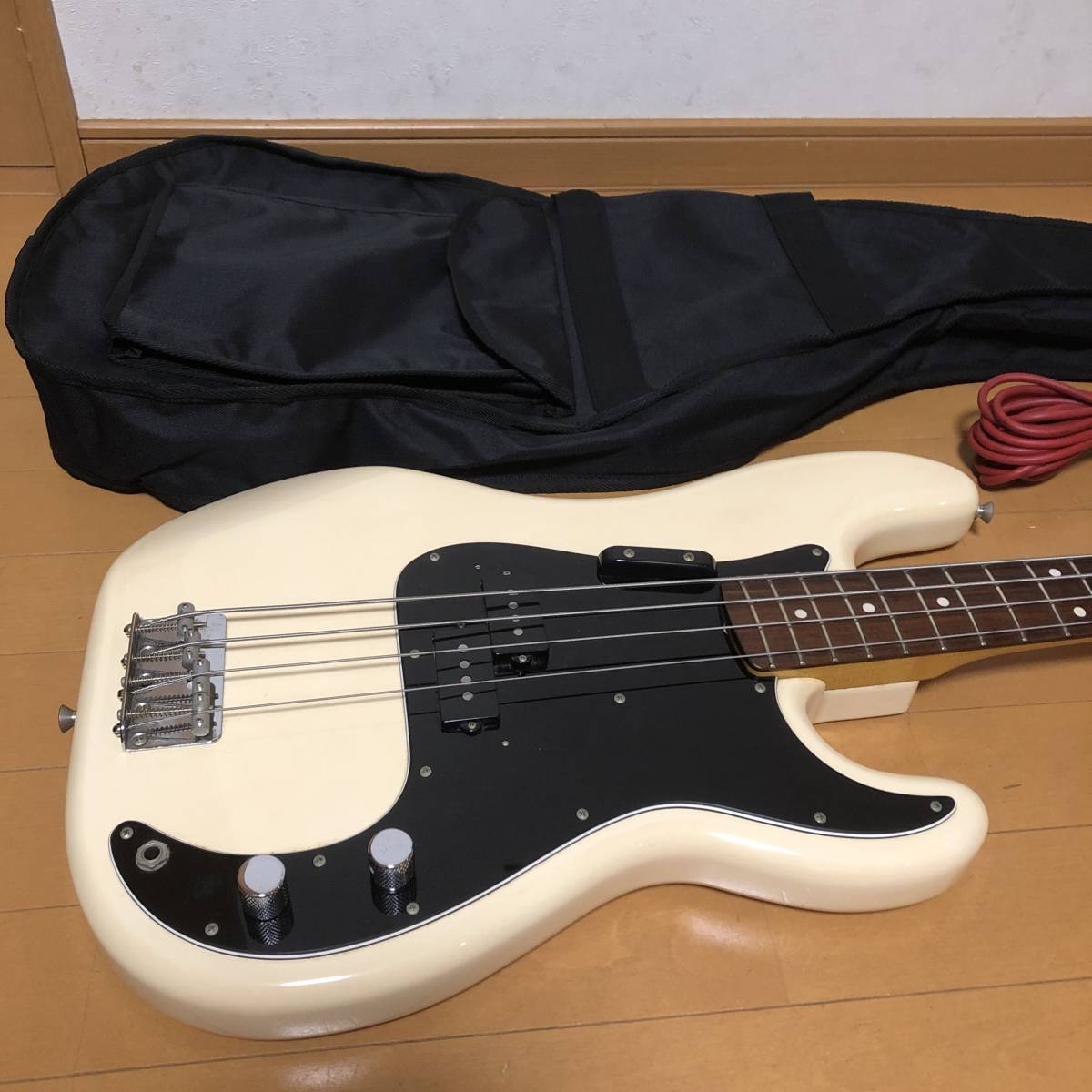 ヤフオク! -「fender pb 70」の落札相場・落札価格