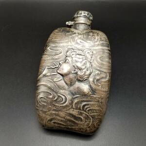 1900 period the first head American antique Victoria silver flask hip flask woman image engraving silver sake cup and bottle bottle 