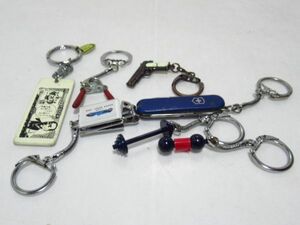 昭和レトロキーホルダー　爪切り　お札　ピストル　ミニチュア運動器具など　まとめてセット [sc0922]