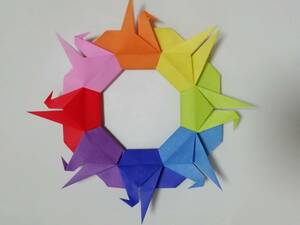 即決あり!!☆折り紙 鶴のリース☆カラフル・つる☆壁面飾り☆ハンドメイド