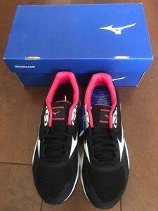 MIZUNO 新品　スニーカー　23.5センチ　ブラック