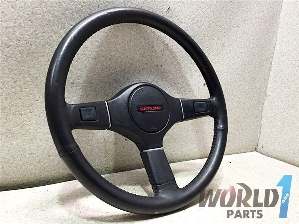休日限定 人気絶頂 R31 7thスカイライン R31 ステアリング 純正