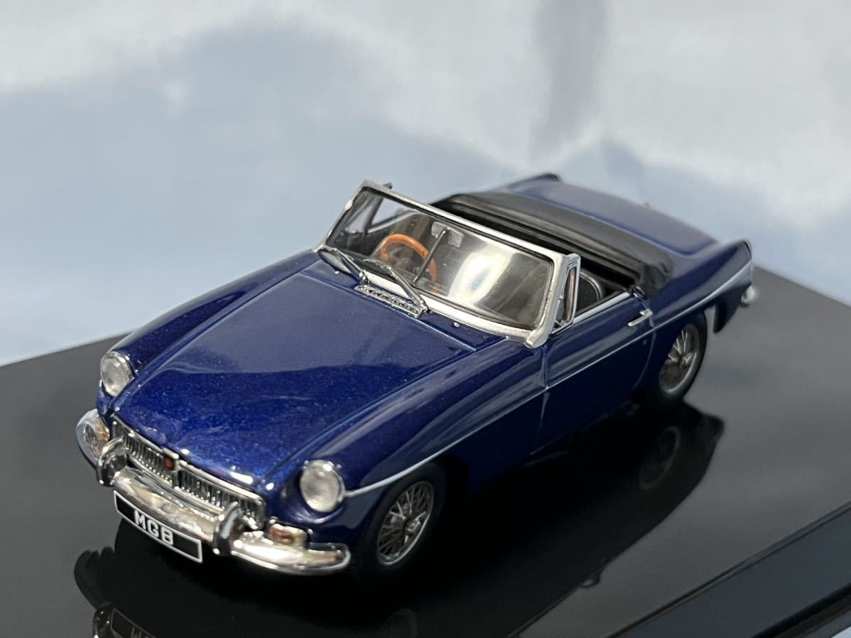 絶版未展示品 オートアート 1/18 MGB COUPE MK ll 1969 | hima.am