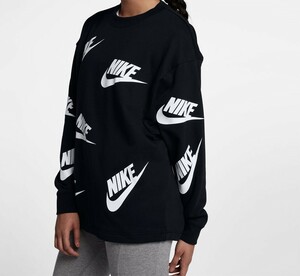 新品タグ付き M/Lサイズ選択可 店舗完売 ナイキ 総柄 スウッシュ トレーナー スウェット NIKE AS W NSW CREW FUTURA TOSS アトモス