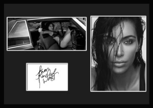 10種類!Kim Kardashian/キム・カーダシアン/セレブ/リアリティ番組/サインプリント&証明書付きフレーム/BW/モノクロ/ディスプレイ(4-3W)