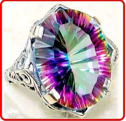 公式サイト より 虹の輝き レインボー オパール 1.79ct ダイヤ