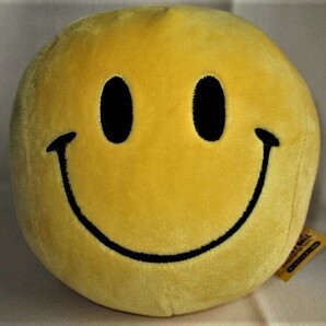 ★中古品 紙タグ付き 約15年前の商品 SMAILY FACE HARVEY BALL スマイル ボールスクッション 20cm LOVE&PEACE Smile ハート 刺繍 黄色★