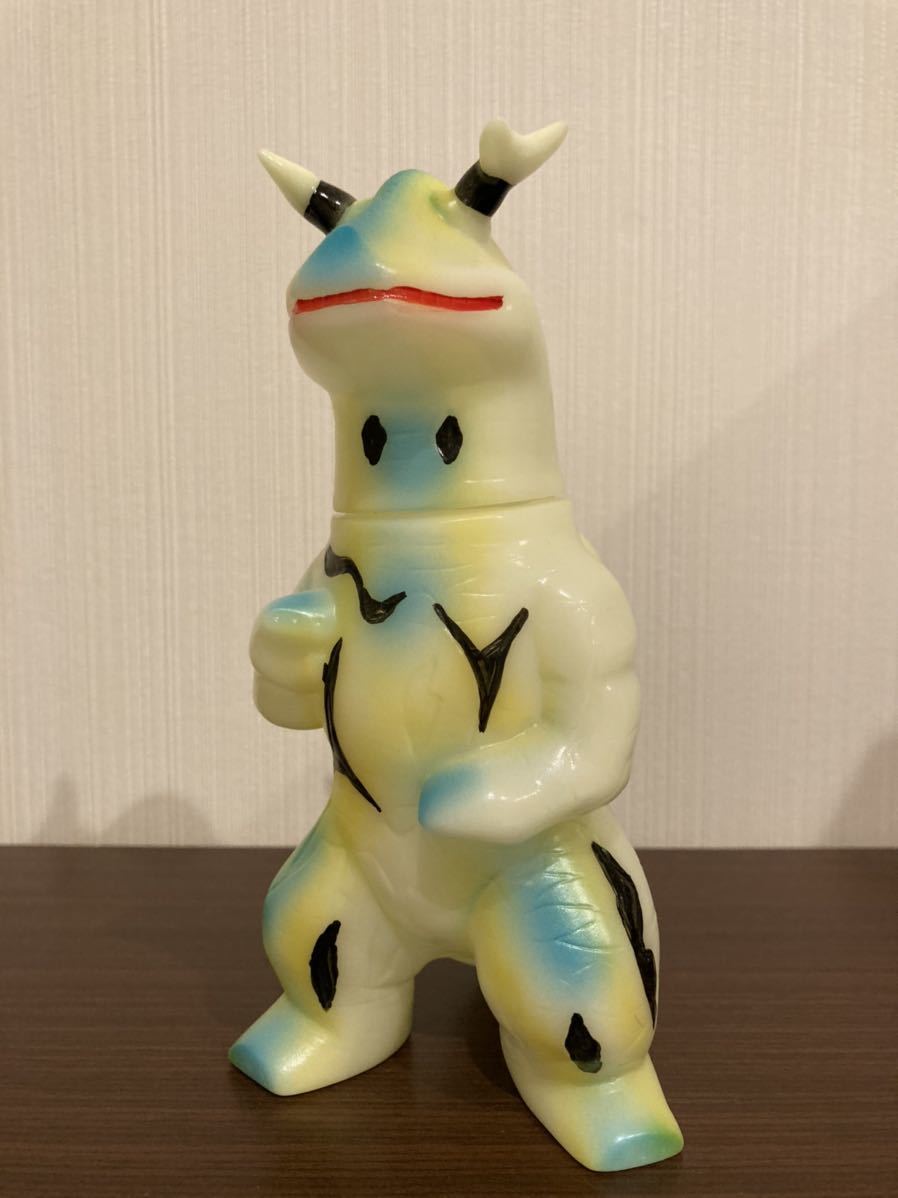 Gエレキング 蓄光 ゴールド 墓場の画廊 ウルトラマン ジャイアント