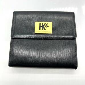HIROKO KOSHINO ヒロコ コシノ レディース 二つ折り財布 Wフラップ ブラック ロゴプレート レザー