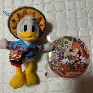 ディズニーシー12周年　ドナルドぬいぐるみバッチ　缶バッチセット