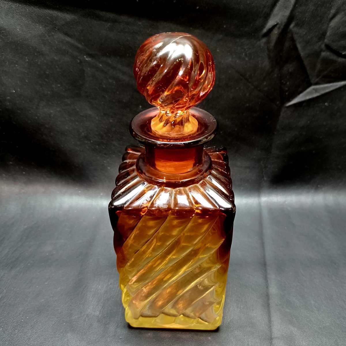 ヤフオク! -baccarat 香水瓶(工芸ガラス)の中古品・新品・未使用品一覧