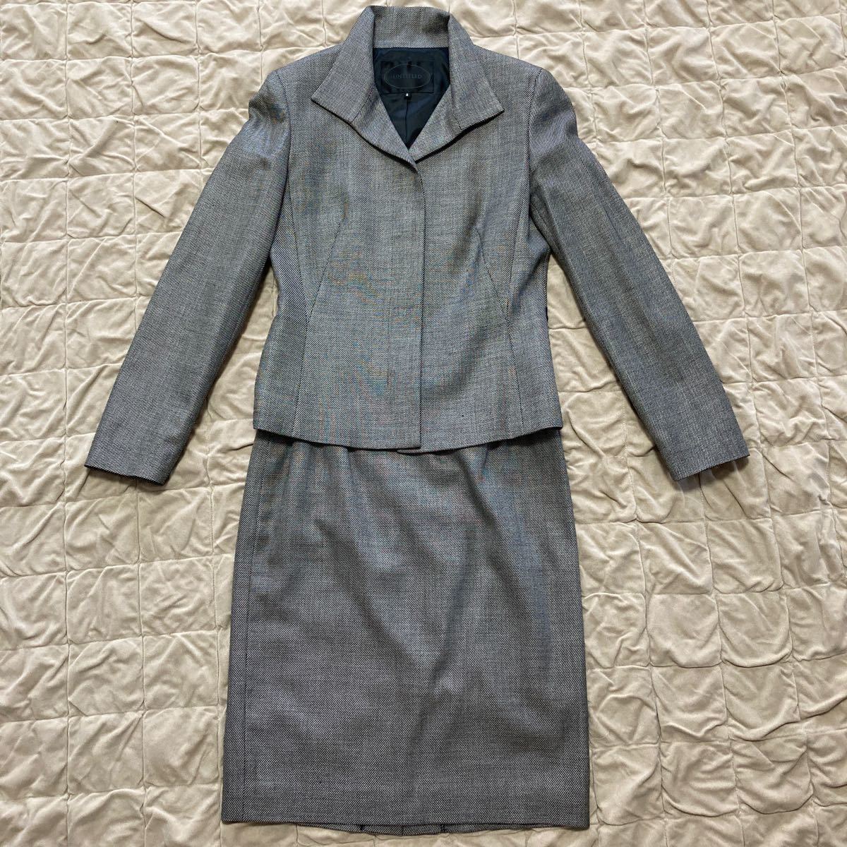 93【極美品】アンタイトル スカートスーツ 上2下3 ☆未使用に近い