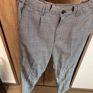 チェックパンツ