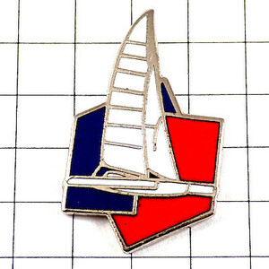 ピンバッジ・白い帆船トリコロール３色ヨットボート青白赤◆フランス限定ピンズ◆レアなヴィンテージものピンバッチ