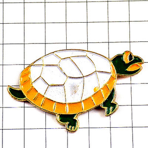  pin badge * white ... green game turtle * France limitation pin z* rare . Vintage thing pin bachi