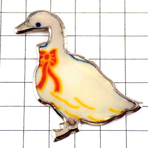  pin badge *a Hill house duck ribbon bird * France limitation pin z* rare . Vintage thing pin bachi