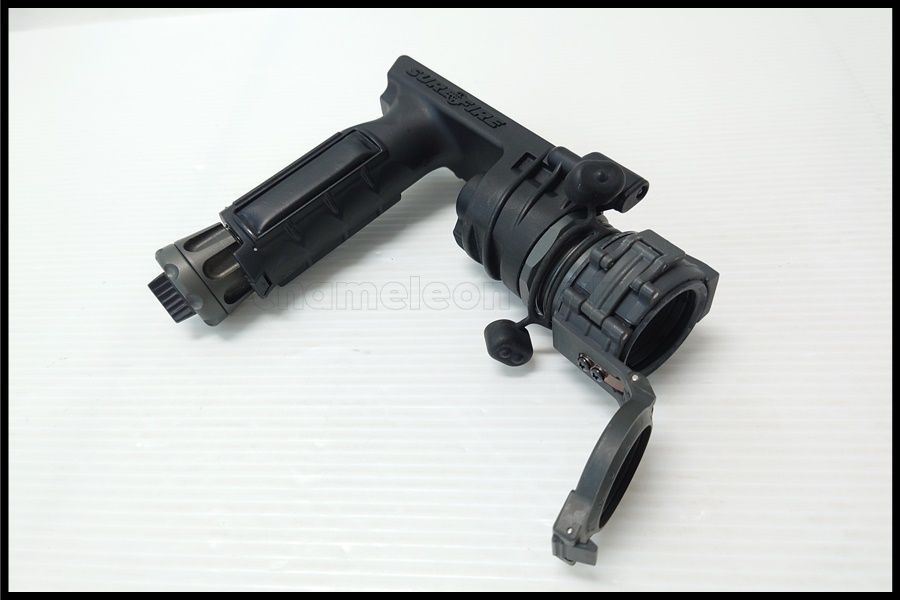 ヤフオク! -「surefire m900」(ミリタリー) の落札相場・落札価格