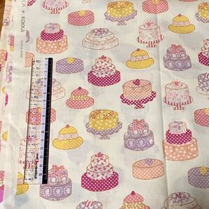 ケーキ柄生地50cm