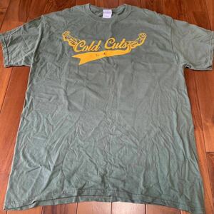 沖縄 米軍放出品 COLD CUTS BENNY 半袖 Tシャツ 古着 オシャレ ファッション OD LARGE (管理番号D1)