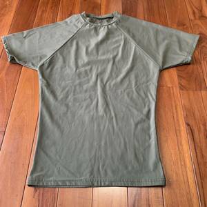 沖縄 米軍放出品 DRI DUKE USMC MARINE ミリタリー Tシャツ トレーニング ランニング 筋トレ スポーツ MEDIUM OD (管理番号GH54)