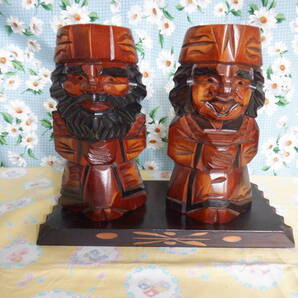 B9 昭和レトロ!『アイヌ 木彫り人形 ニポポ人形~2体セット 台座付き 土産品』~高さ 約18cm