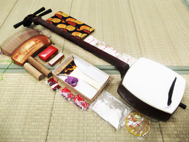 ヤフオク! -「三味線 駒 地唄」(ホビー、カルチャー) の落札相場・落札価格