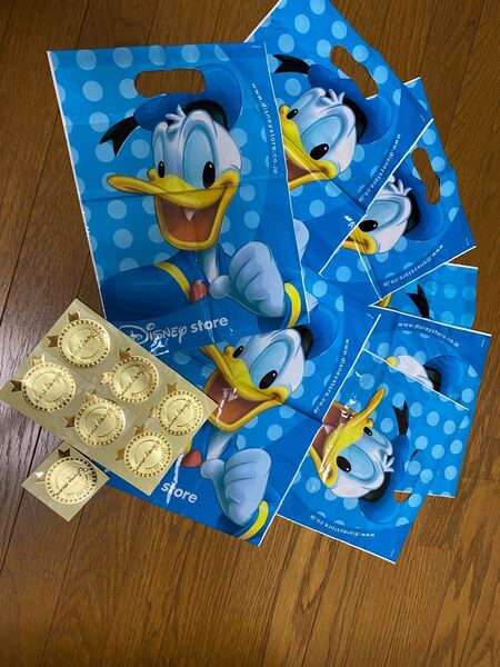 【美品】ディズニーストア ドナルドダック ショップ袋 &ゴールドシール 各7枚