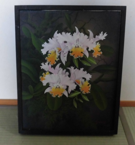 【アジアン雑貨】額付きバリ絵画『花(蘭)』額サイズ…縦５３cm×横４３cm×厚さ５cm