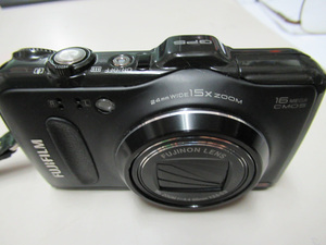 FINEPIX F600EXR　　中古品　　完動品