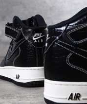 新品未使用 NIKE 27.5cm AIR FORCE 1 MID 07 LV8 ナイキ エアフォース AF1 スニーカー シューズ ミドルカット ブラック 黒 国内正規品_画像10