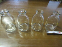 安定感のあるガラス瓶（一輪挿しにも便利）４本_画像1