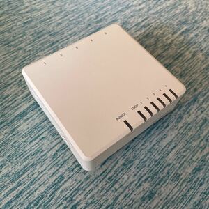 ELECOM スイッチングハブ　100BASE-TX対応. ５ポート