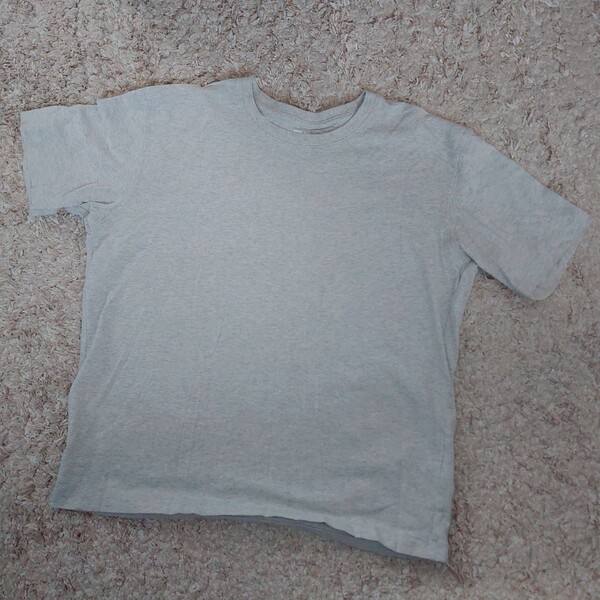 ユニクロ 半袖Tシャツ