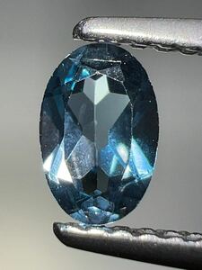 「見切り品」ロンドンブルートパーズ ルース　0.52ct KS500-505