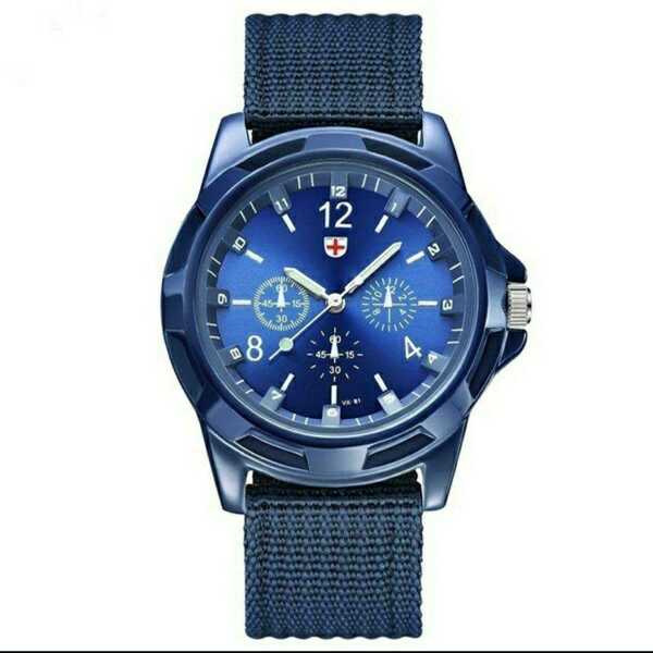 新品 　腕時計 　軍事モデル　 青　1