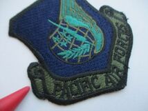 【送料無料・中古】アメリカ空軍PACIFIC AIR FORCES太平洋空軍パッチ刺繍ワッペン/PACAFエアフォースAIR FORCE米空軍USAF米軍OD M52_画像2