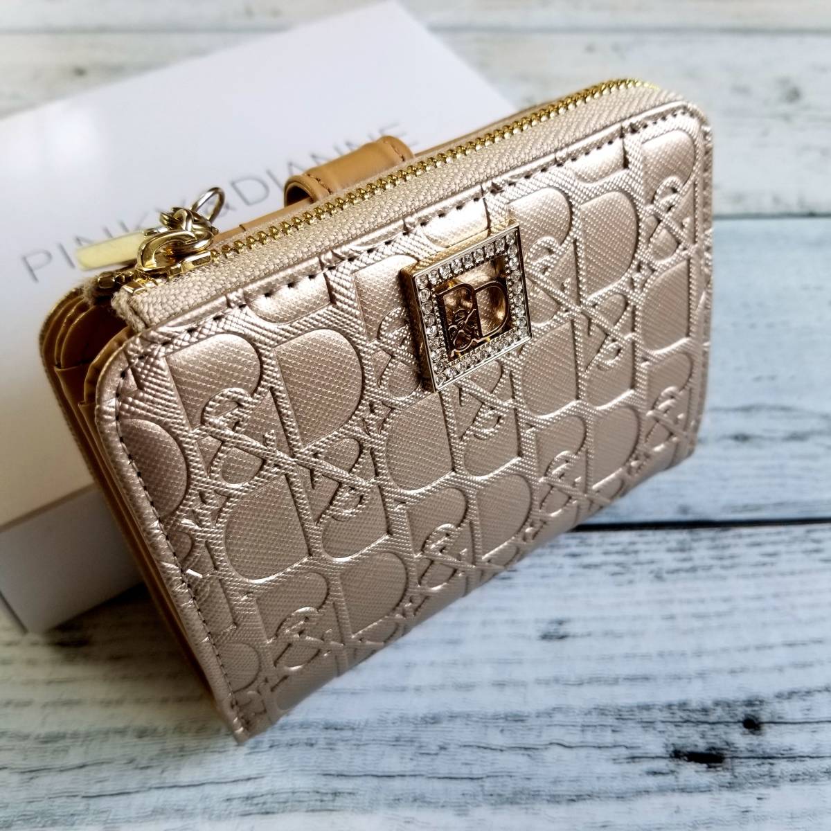 安心の定価販売】 ピンキーダイアン ラグジュアリー クロコ 折り 財布