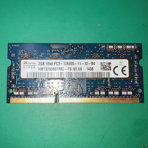 SKハイニックス ノートPC用メモリ PC3-12800 2GB HMT325S6EFR8C-PB ジャンク品 N00014