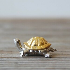  fragrance establish small turtle san miniature made of metal ( Gold & silver )