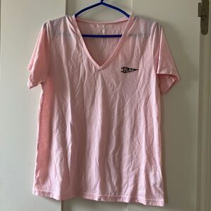 アリシアスタ VネックTシャツ