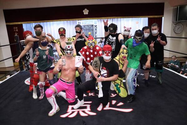 【沖縄プロレス 13周年大会】デルフィン&くいしんぼう仮面 【2021年11月7日 沖縄会館】
