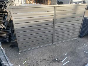 LIXIL aluminium fence eyes ..YS3 type height approximately 114cm width approximately 200cm