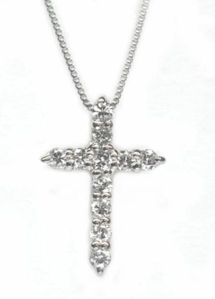 ダイヤモンドネックレス　プラチナネックレス　クロス　十字架　新品