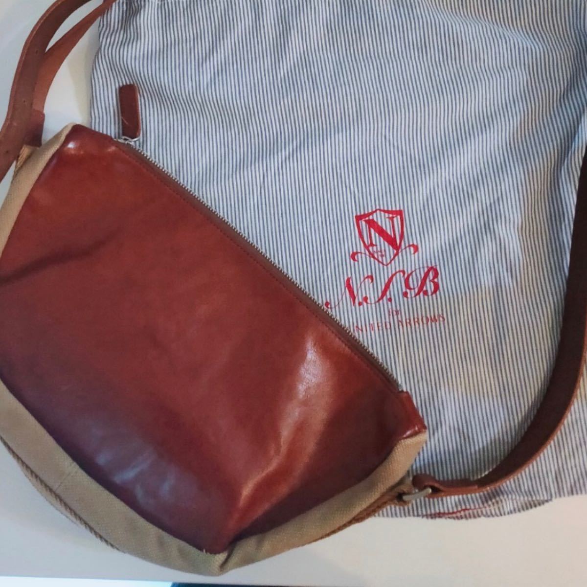 美品 DUVETICA ユナイテッドアローズ別注 ROISIN 42 capres.com.ve